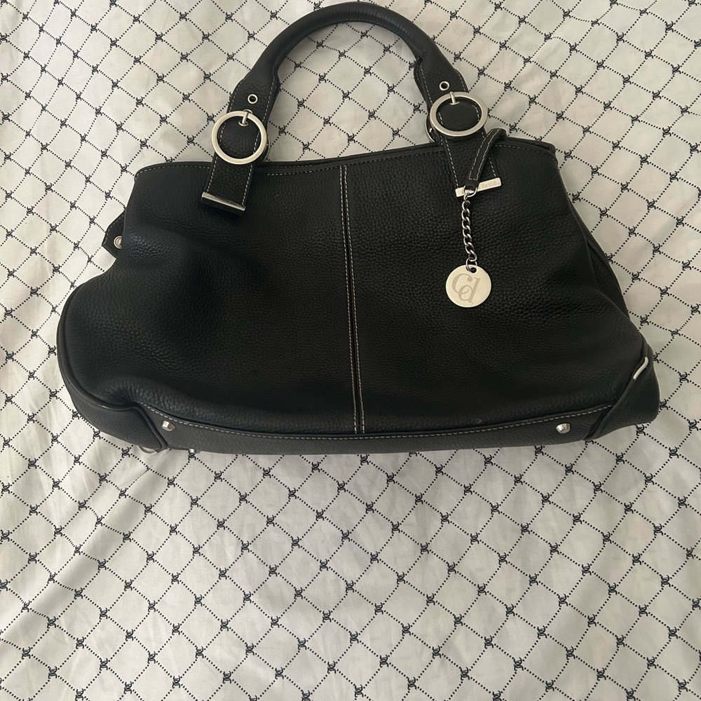 Elegant Black Leather Charles David Handbag
